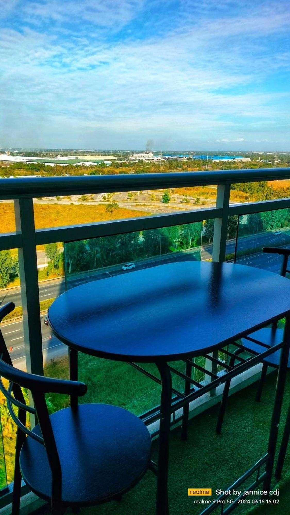 The Aces Crib At Azure North Pampanga Aparthotel Kültér fotó